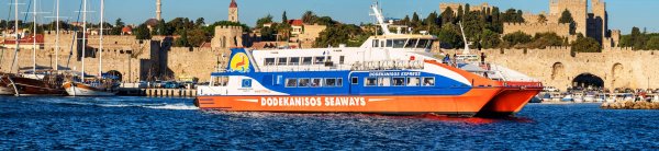 The ferry Dodeckanisos Express by Dodeckanisos Seaways in Rhodes