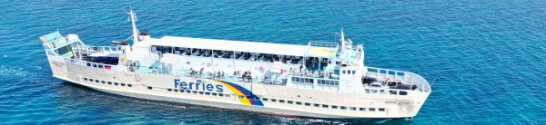 Das Schiff Nisos Aegina von Saronic Leve Ferries