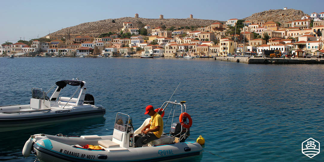 Le port du village de Nimporio à Tilos