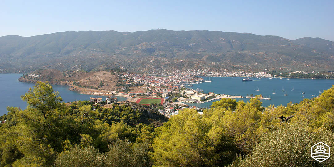 Blick auf Poros von Galatas aus