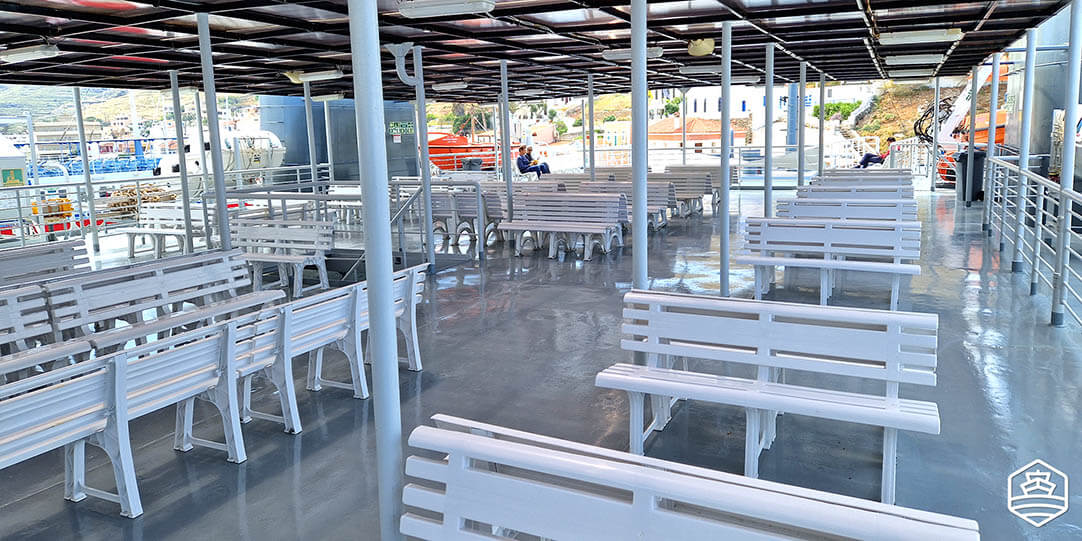 Die Außenterrasse des Marmari Express