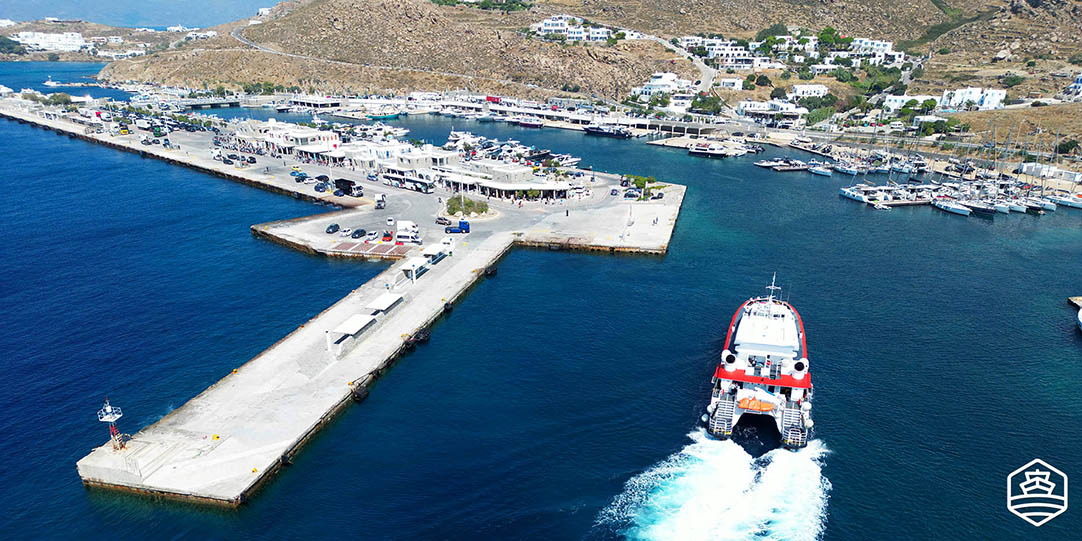 Γενική άποψη του λιμανιού της Μυκόνου (Τούρλος ή Νέο Λιμάνι)