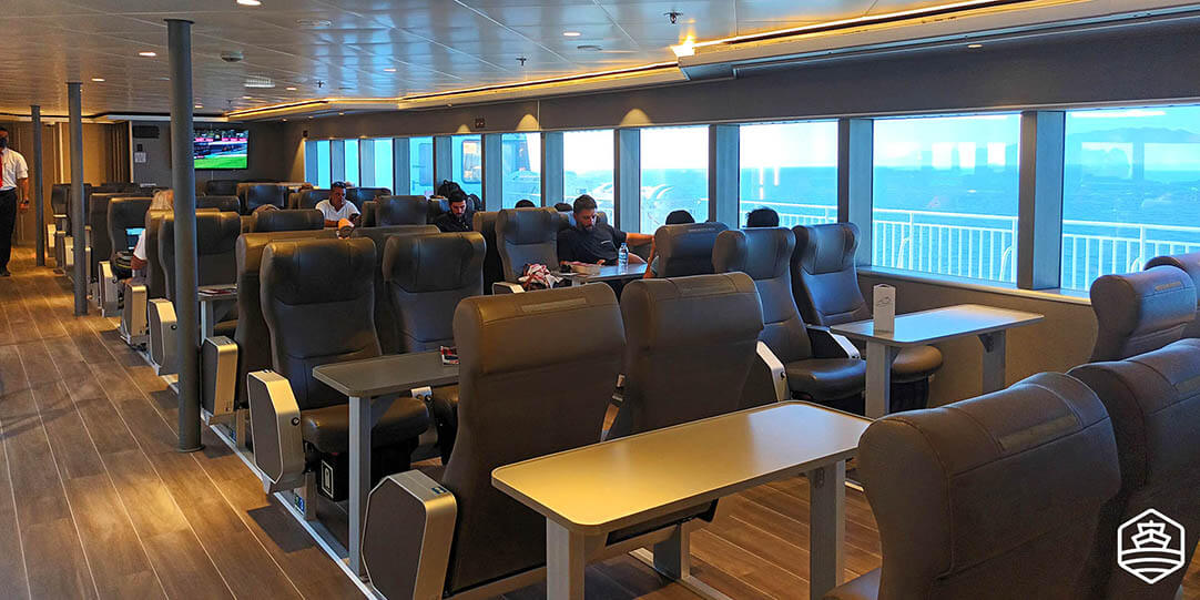 Θέσεις στο ταχύπλοο πλοίο Thunder της Fast Ferries