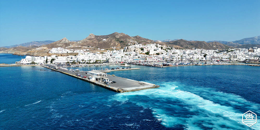 Le port et la ville de Naxos