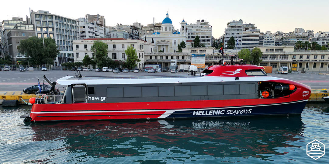 Das Schiff Aero 2 im Hafen von Piräus festgemacht